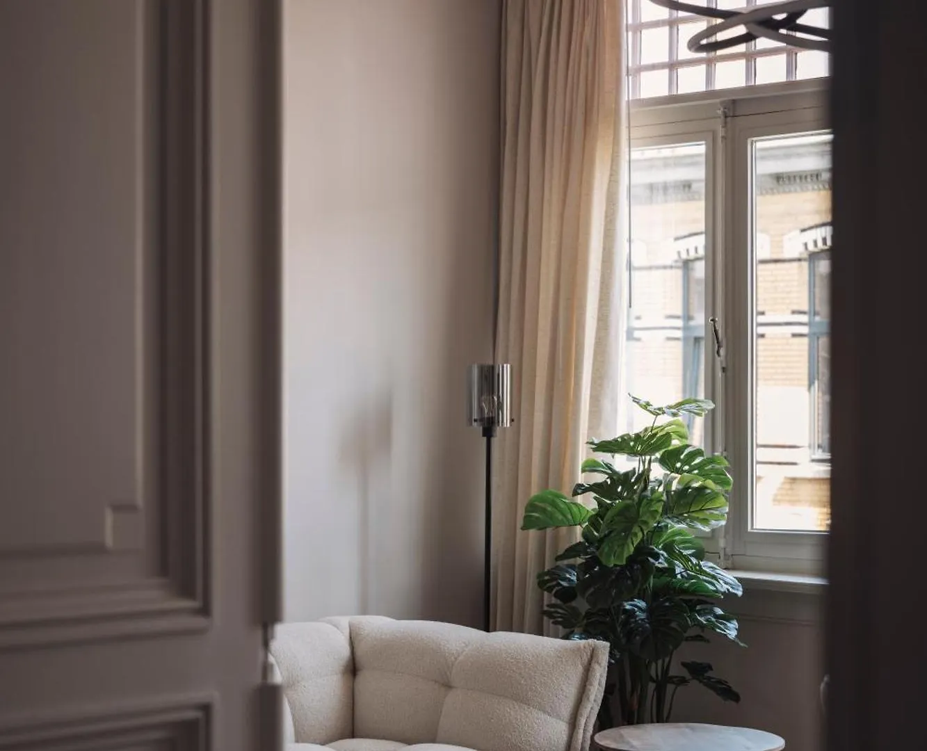 Zurenborg Suites Antwerp Bed & Breakfast